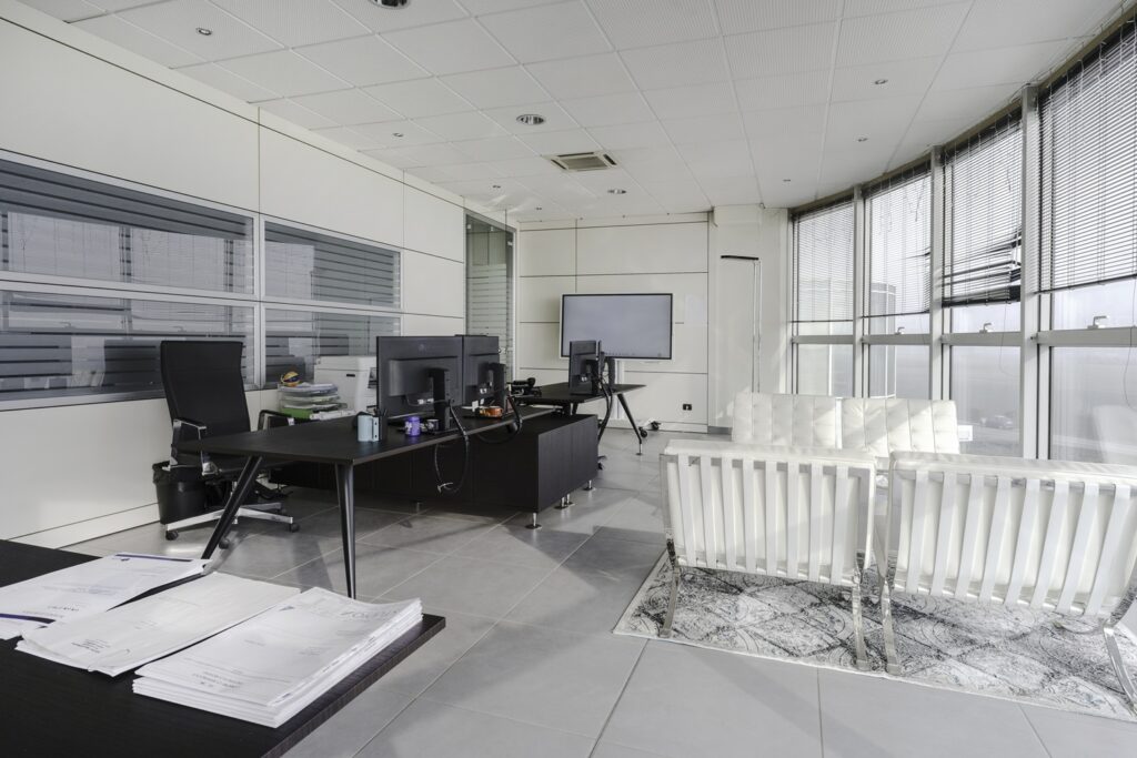 Studioapiu_ufficio_dirigenziale_1